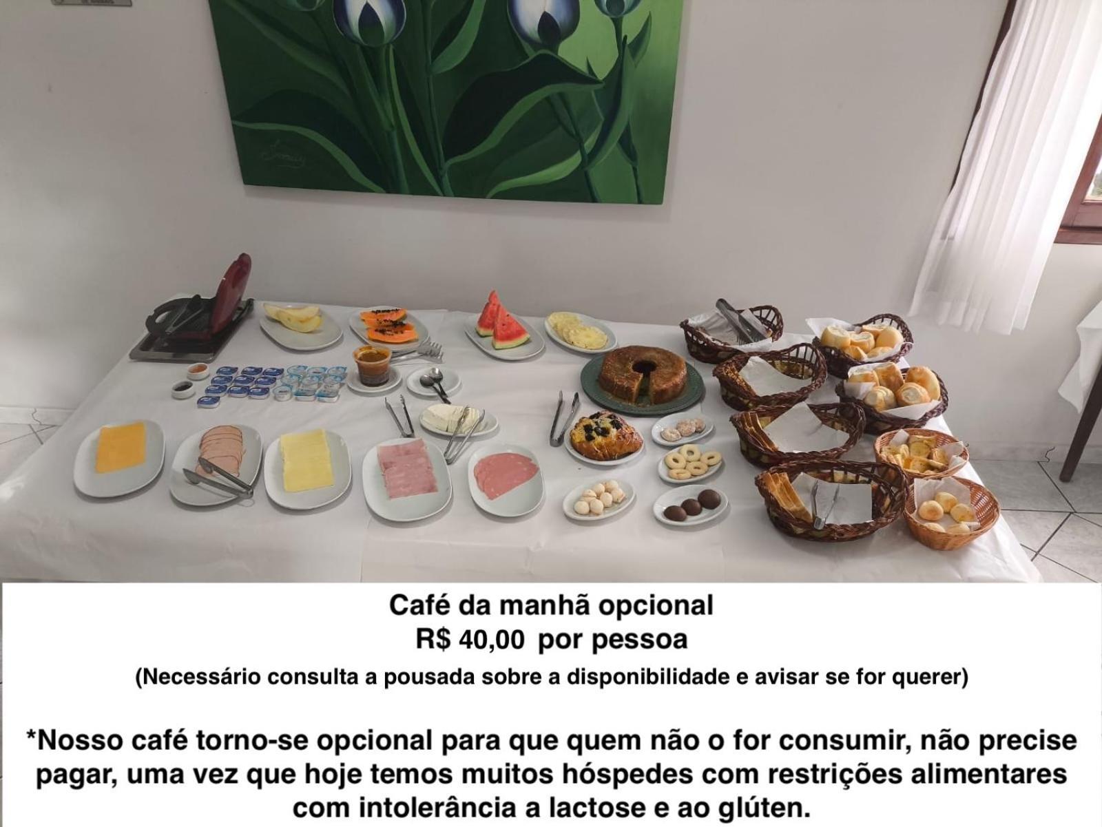 Pousada Nossa Senhora Penedo  Zewnętrze zdjęcie Breakfast at a hotel in Brazil